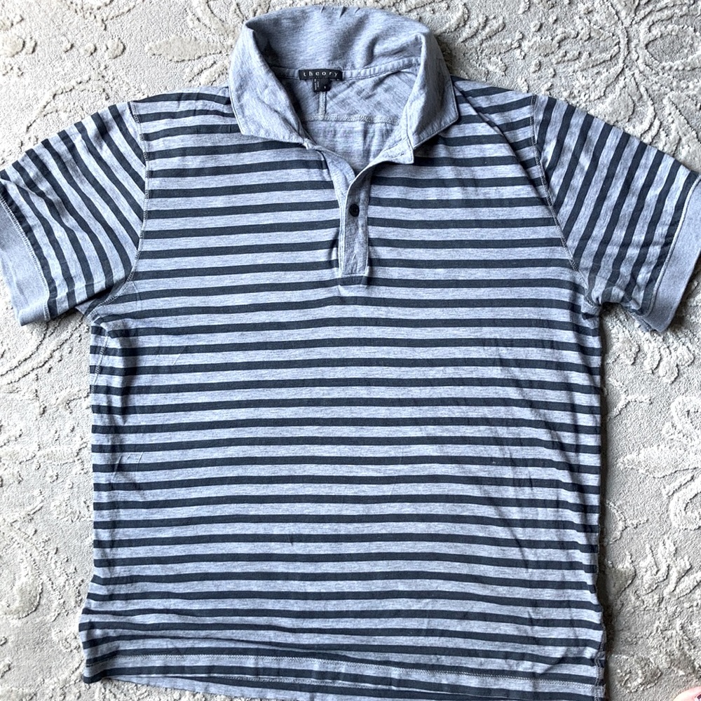 Men’s small Theory collar shirt sleeve shirt